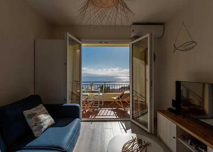 A Piaghja, Adorable Studio Avec Vue Imprenable Sur La Mer